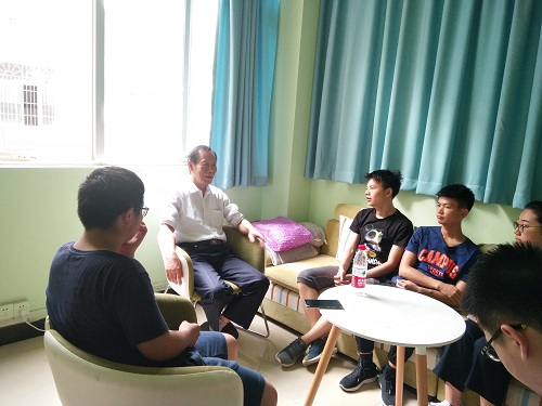 m1525695593269342.jpg 机械院:学习先进模范,不忘入党初心.jpg